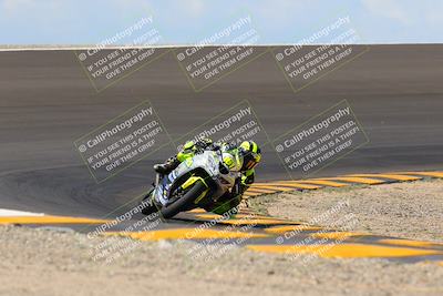 media/Sep-25-2022-CVMA (Sun) [[ee08ed6642]]/Race 8 Supersport Middleweight Shootout/